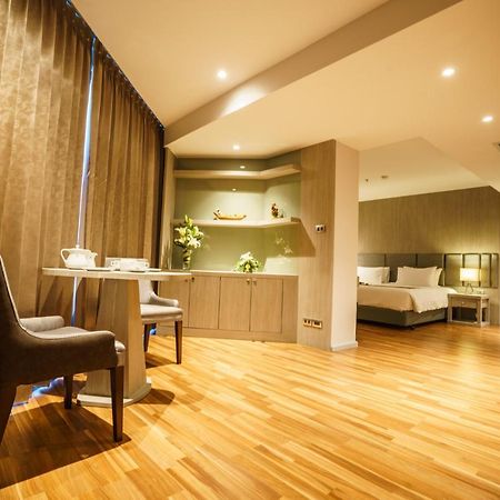 New Season Square Hotel Hat Yai Esterno foto