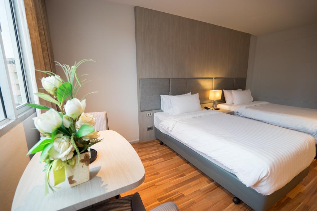 New Season Square Hotel Hat Yai Esterno foto