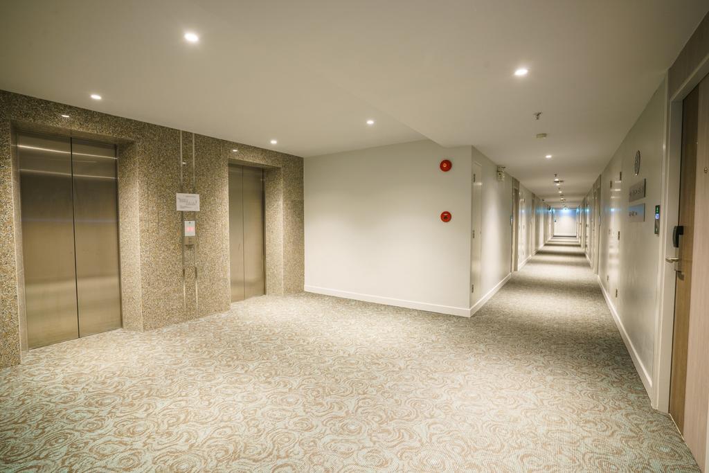New Season Square Hotel Hat Yai Esterno foto