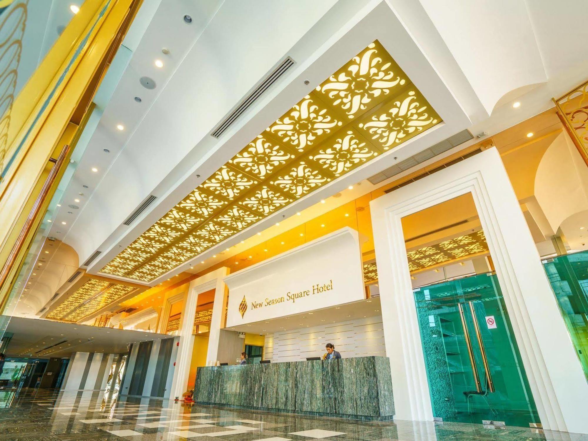 New Season Square Hotel Hat Yai Esterno foto