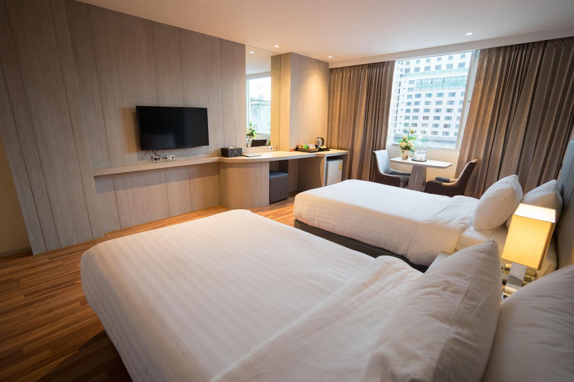 New Season Square Hotel Hat Yai Esterno foto
