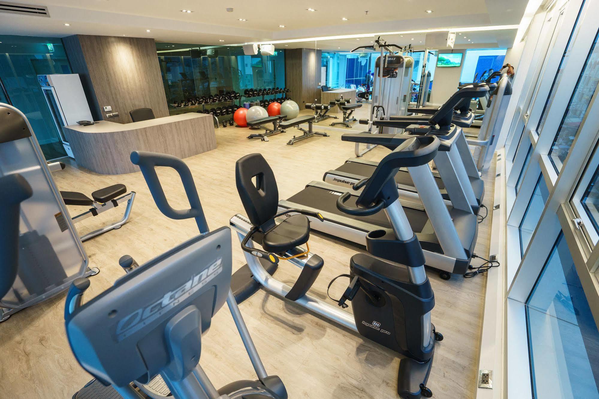 New Season Square Hotel Hat Yai Esterno foto